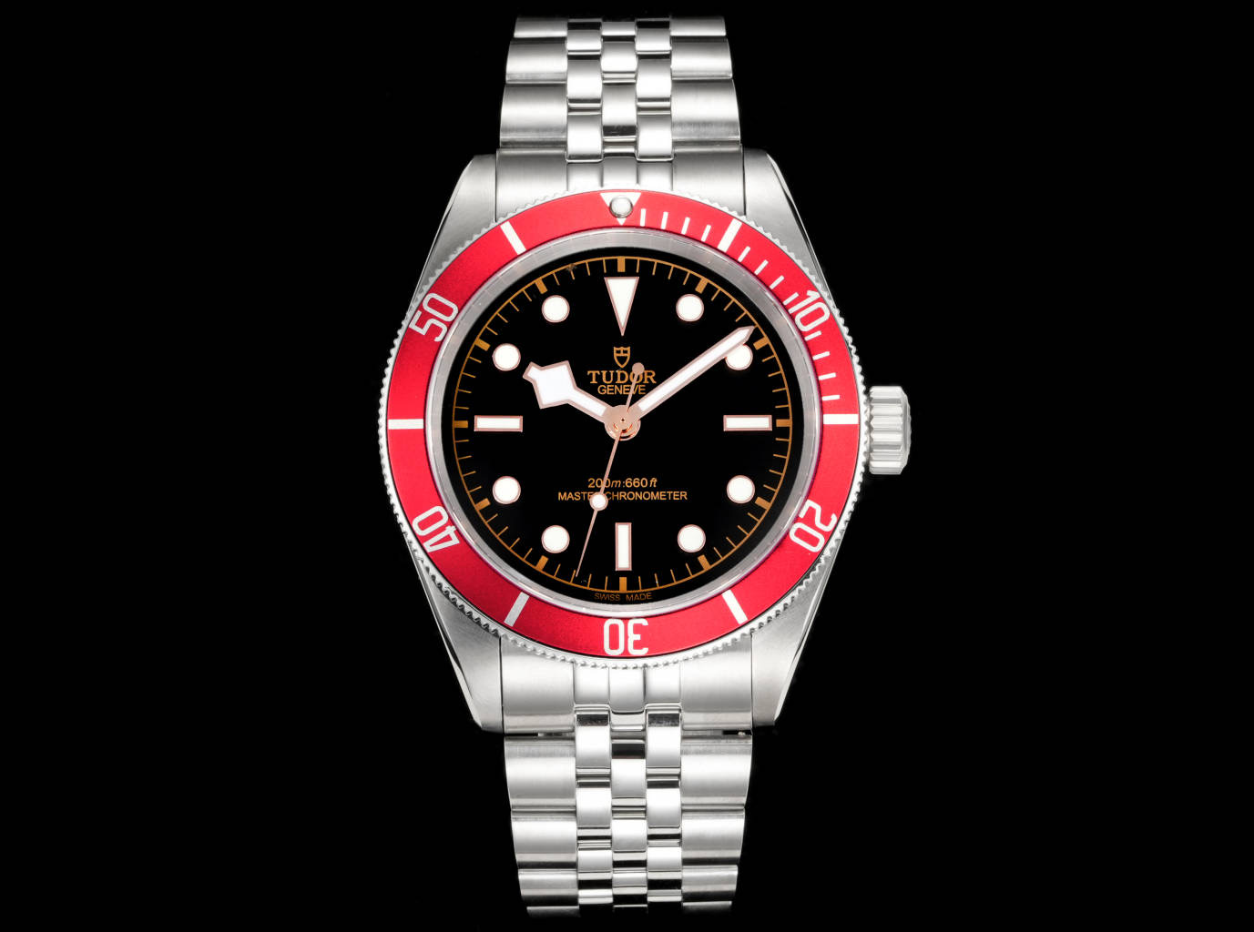 GR produced 1350
GR New product ~ TUDOR ???VC2 Black Bay collection is undoubtedly a huge product line for Tudor, with a new monochrome Black Bay launched this year, which is considered an absolute alternative to the Rolex Perpetual Black Submariner with 