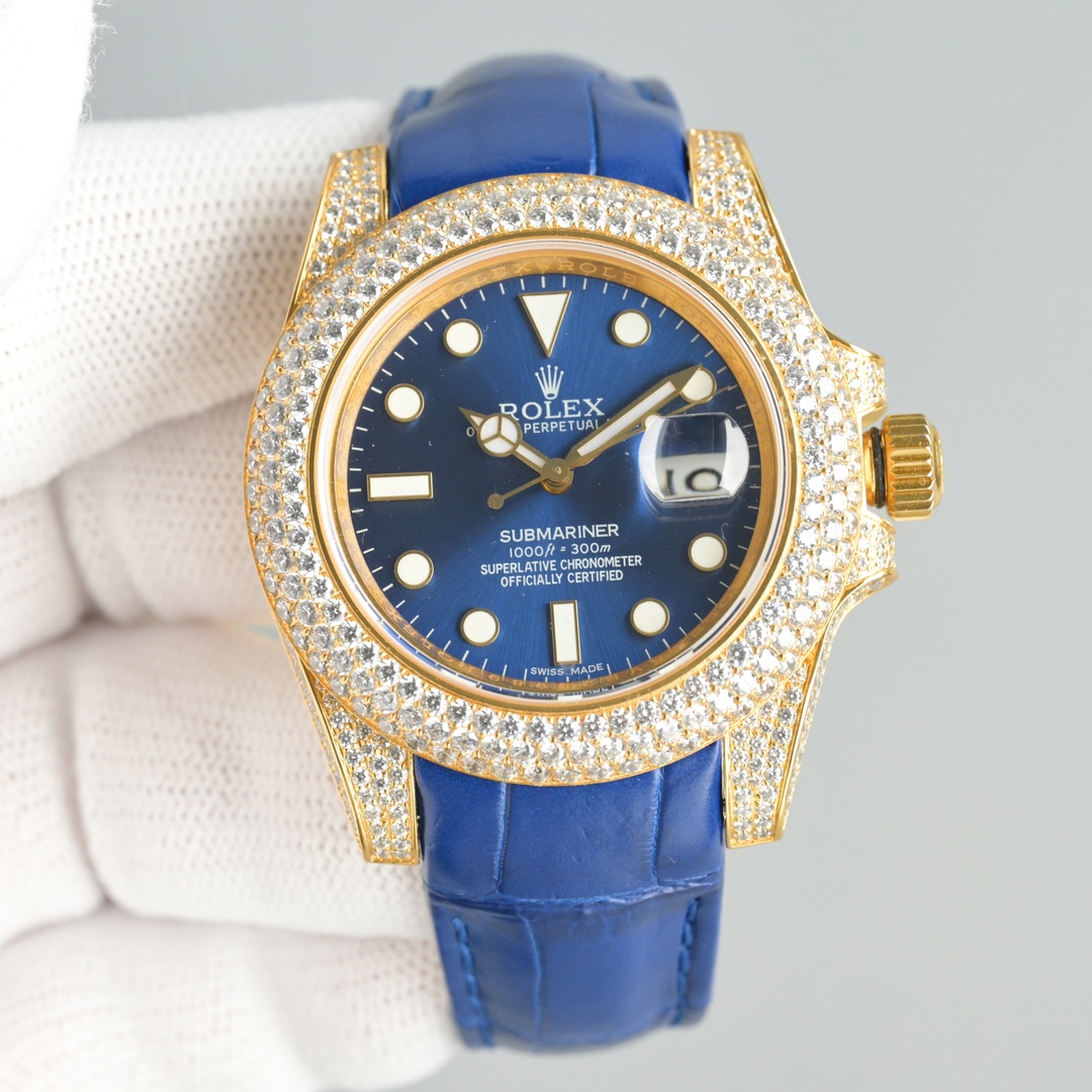 Ordinary dial 2150 Full diamond dial 2350
New modified diamond-encrusted Rolex ? - Submariner (Submariner) gold alligator leather diamond-Encrusted collection! A magnificent and luxurious watch, seductive and tense, the perfect choice for an air of luxury