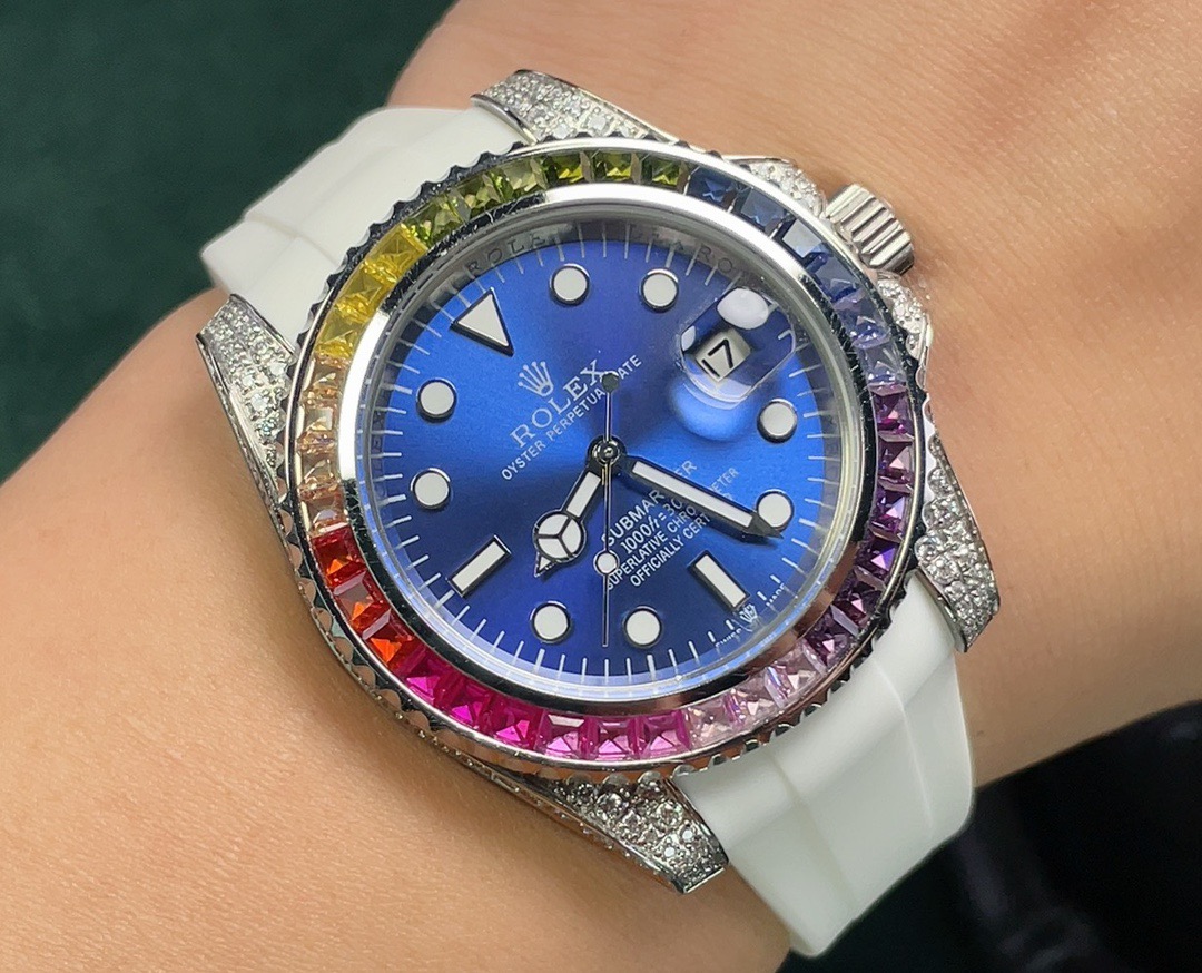 1200???? Rolex top plaything Toxicant, if you don 't like the same street watch Submariner, he' s definitely your kindred spirit. Based on Rolex 's most classic Submariner series Submariner, the bezel is re-modified and then inlaid with top-quality natura