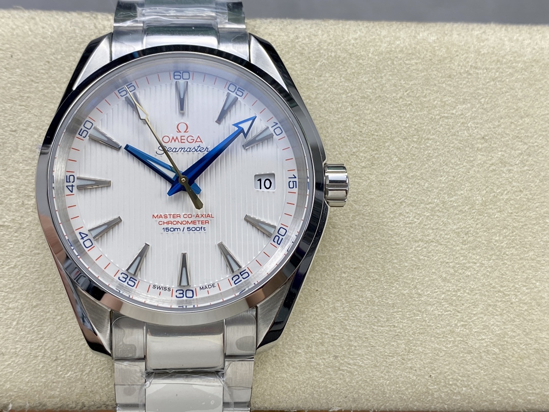 SJ 1300
N1 Factory OMEGA ??OT1 Seahorse 150M series new release, shock COMING! Seamaster 150 series
1? SPEND a huge amount of money on original MOLD cnc shell SLEEVE, no COST, size 41.5mm thick 13.5m ORIGINAL VERSION!
2? Imported 904L stainless steel case