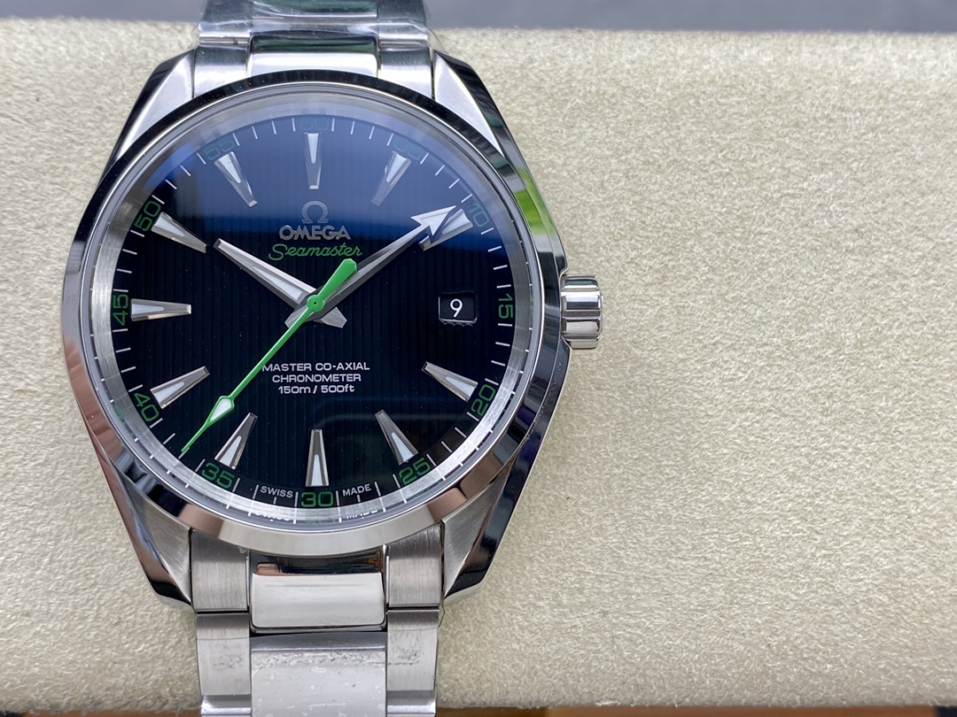 SJ 1300
N1 Factory OMEGA ??OT1 Seahorse 150M series new release, shock COMING! Seamaster 150 series
1? SPEND a huge amount of money on original MOLD cnc shell SLEEVE, no COST, size 41.5mm thick 13.5m ORIGINAL VERSION!
2? Imported 904L stainless steel case