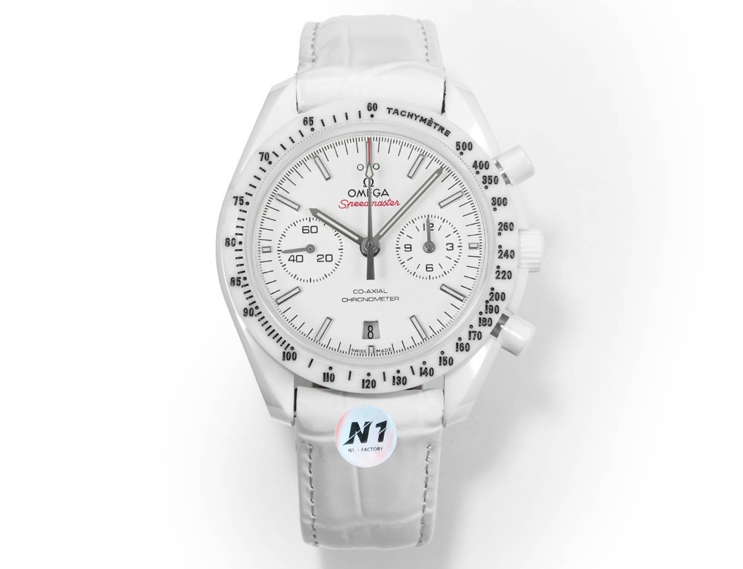 N1Factory 's latest masterpiece Omega Moon Dark Side collection strikes in perfect form to continue the legend
The N1 self-developed and self-made 9300 movement features a cumulative chronograph dial of [12 hours] and [30 minutes] at 3 o 'clock. All funct