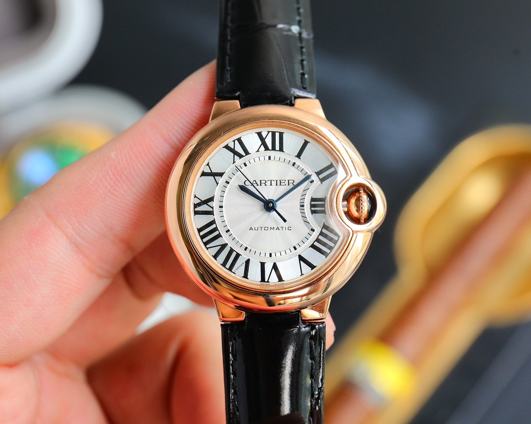 ??1550 (Order now and get an original steel band) The affordable gold package you want is here!! American alligator leather strap 18k gold!! 33mm exclusive launch! A genuine gold-plated 18k Carca Blue Balloon American alligator leather strap! Each one has