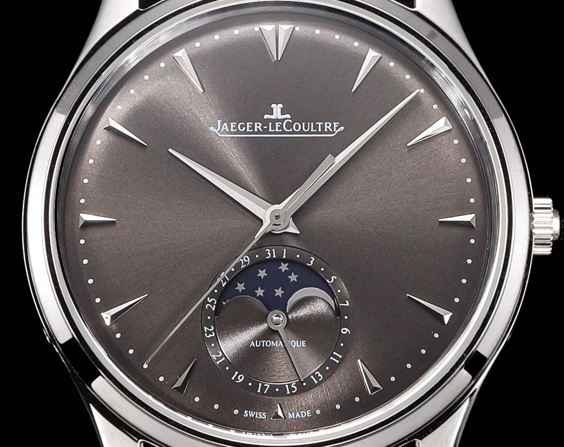 1550
N1 Jaeger-lecoultre JL Master Moon Phase OT1 Dress Men's Watch Q1368420. (Case diameter 39mm, thickness 9.9mm)
[Moon Phase Dial] CNC engraving (non-surface mount) up to 98% similarity!
?? Movement ?? Original mold replication of Cal.925/1 integrated 