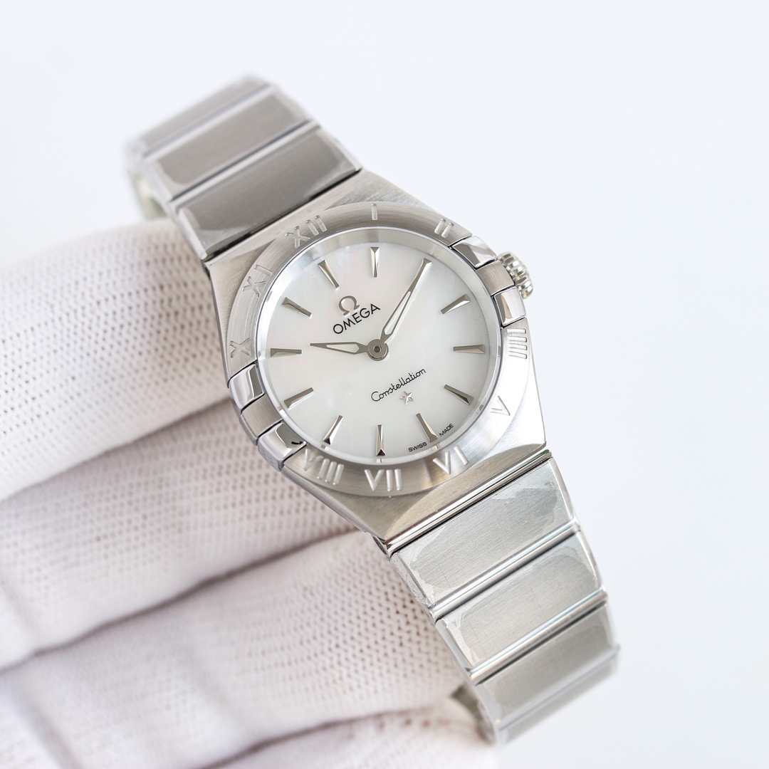 S+ sincere tribute to classic OMEGA ??DG1
Brilliant stars, writing the legend on the wrist Omega Constellation 28mm Swiss quartz watch
1. Crescent-shaped facets, adjusted gripper details are more delicate, the case and gripper blend more naturally after p