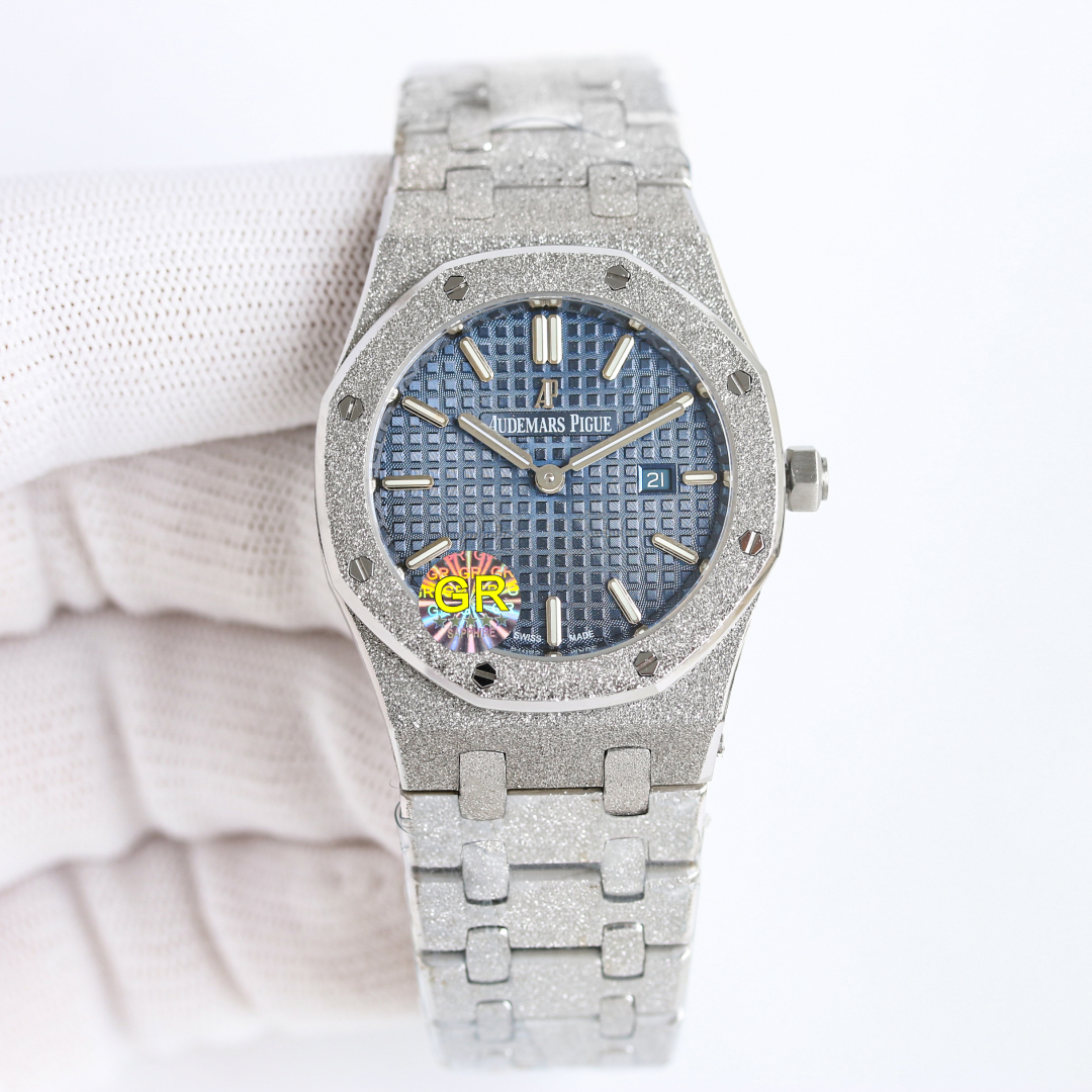 GR white shell 1800 Gold shell 1850 Frost shell
GR Factory AUDEMARS PIGUET Royal Oak collection ???R72 67651OR ladies quartz watch ~ Shining debut! Goddess versatile, sparkling and charming! AP Audemars Piguet 33mm two-needle quartz cream gold case
GR pur