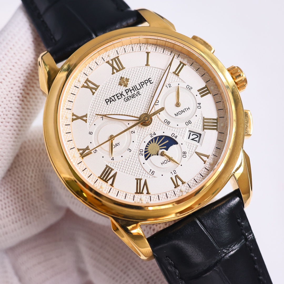 TW produced White 1450 gold 1500 diamonds ?50
TW Factory Patek Philippe ???R73 PP makes a stunning appearance, with a 42mm diameter that fits the average male hand size, very business or ? casual. It has a strong visual impact, is unforgettable, and has a