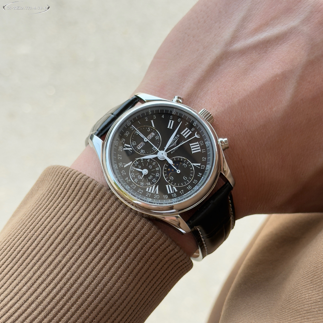 GS factory has once again reached the peak of reissue, meticulously crafting the Longines Master Moon Phase L2.773.4.78.6 watch - a collection of exquisite masterpieces in one piece, with an exquisite layout and an excellent appearance!
[Purchase three or
