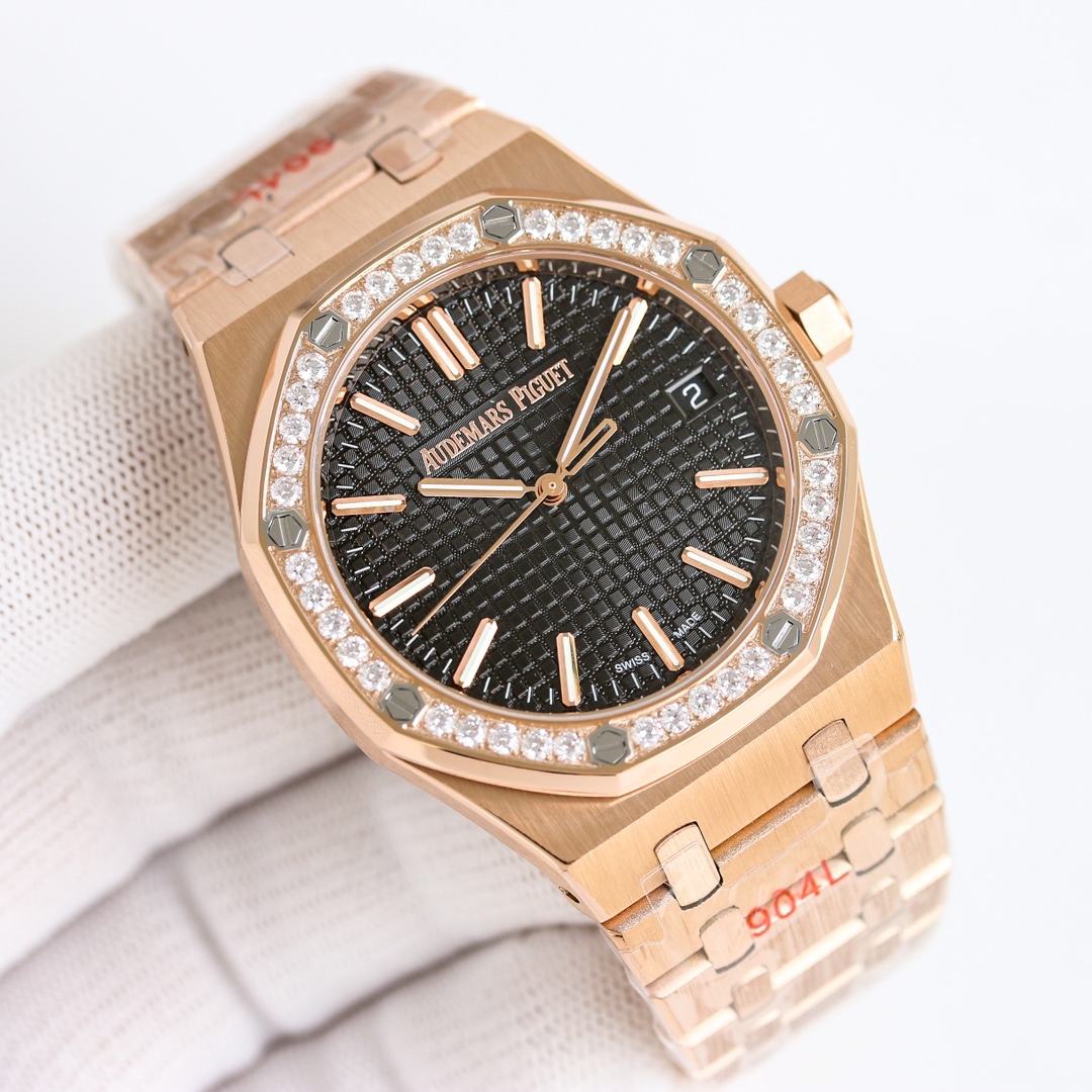 SJ produces 1250 white case and 1300 gold case
AP Audemars Piguet Royal Oak V3 Diamond Bezel version -- ??R39 Stunning launch: Removing excess parts of the movement deck to make it more skeletonized -- achieving the peak of steel watches -- powerfully def