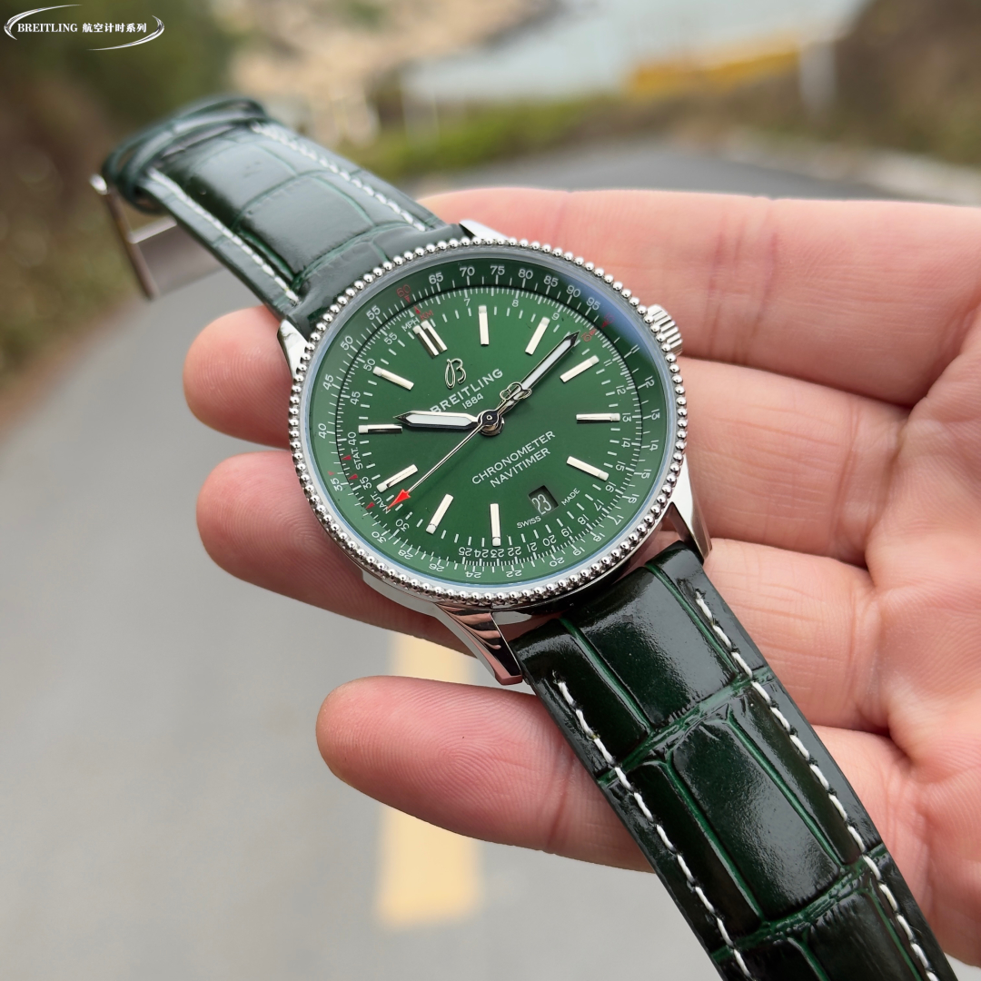 Gold and white: Belt 1350??- steel 1450??
BLS true feelings performance, exclusive 2.0 upgraded version! The BREITLING Aviation Chronograph collection is here!! Another space pilot's watch has been born! The new Breitling features four key elements: robus