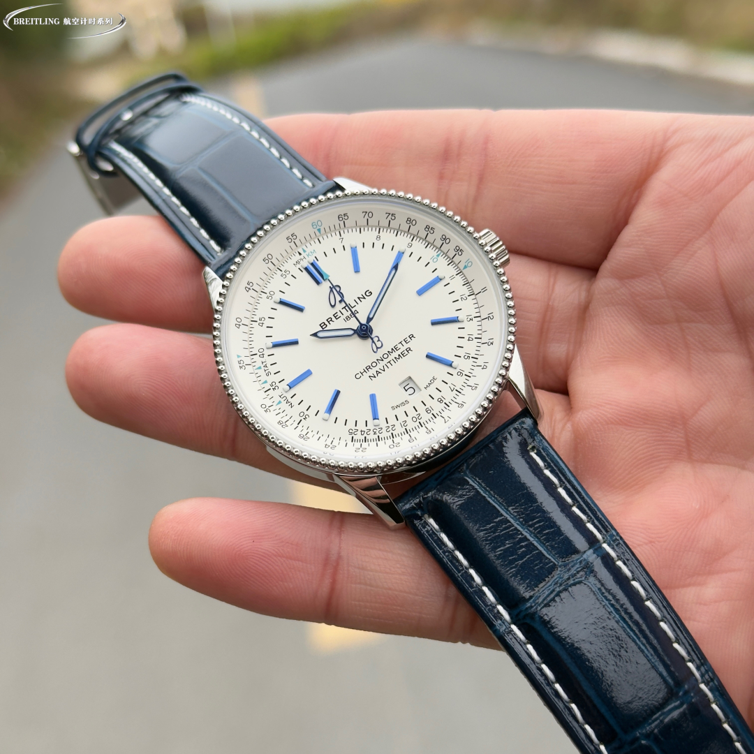 Gold and white: Belt 1350??- steel 1450??
BLS true feelings performance, exclusive 2.0 upgraded version! The BREITLING Aviation Chronograph collection is here!! Another space pilot's watch has been born! The new Breitling features four key elements: robus