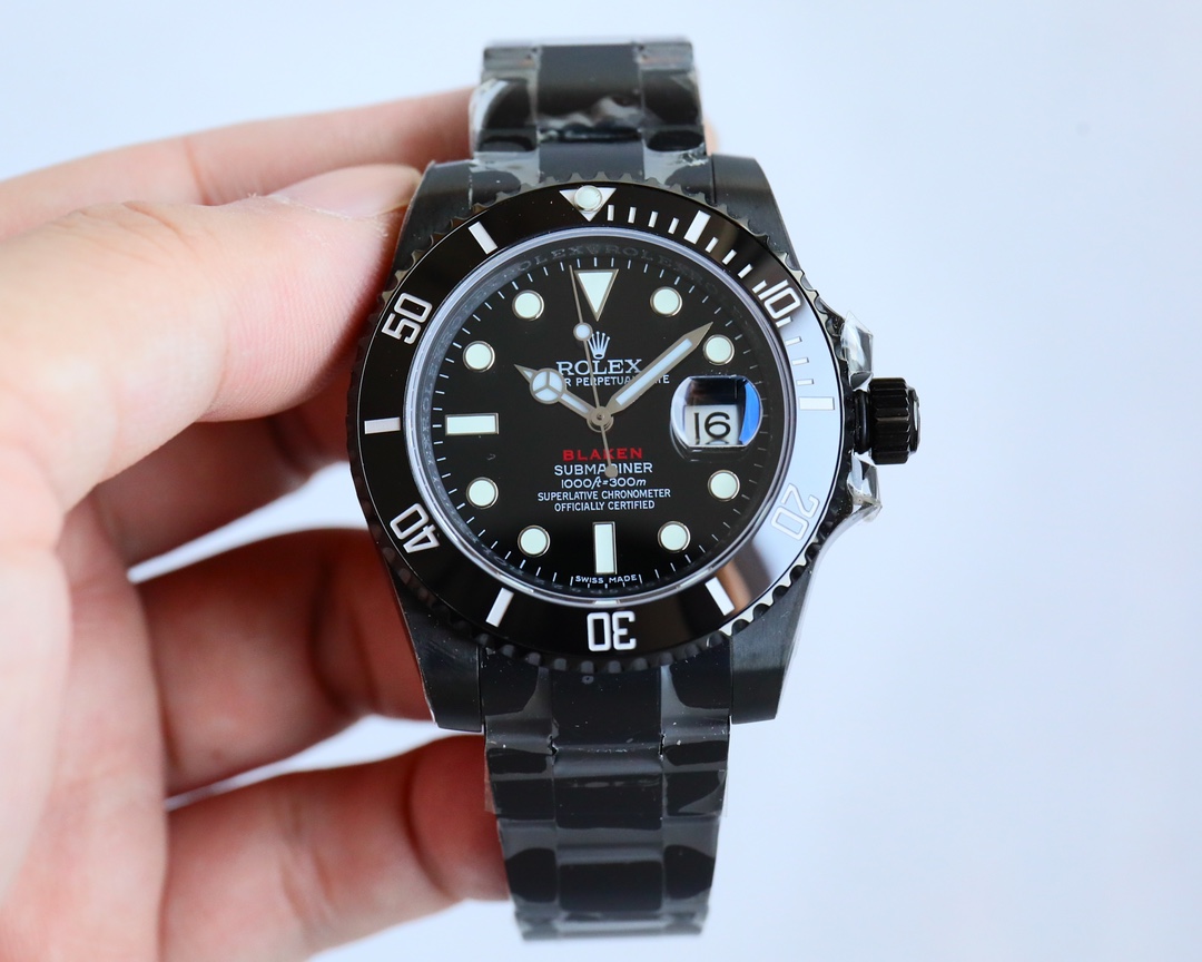 Uniform: 1200??
VS+Factory Rolex 2024??V3 latest version! Submariner BLAKEN official Obsidian version ??????
In sync with the original: 3135 movement, high fidelity and stable timekeeping, blue hairspring, KIF shock absorber.
The case is made of imported 