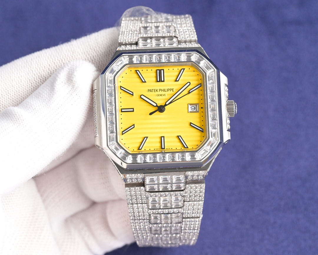 Here comes the new style (Full diamond Patek, unique diamond setting technique

Patek Philippe CUBITUS series 5821/1A-001
Explore the perfect blend of luxury and exquisite craftsmanship

?? The perfect combination of stainless steel and diamonds, a perfec