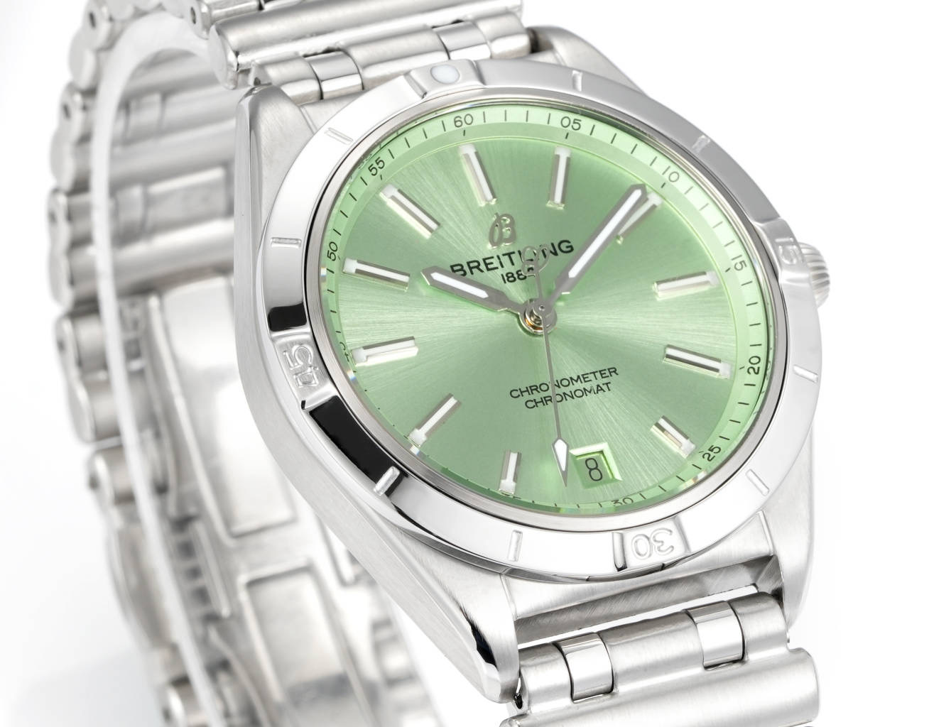 Universe-1700
BLS Breitling NEW STYLE OUT of the AIR (with a new height) ??? Breitling A10380101L1A1 series
New Breitling mechanical Chronograph - Nanhai Capsule collection
(chronometer Automatic 36mm) Special Edition
1 ? with striking colors and luminesc