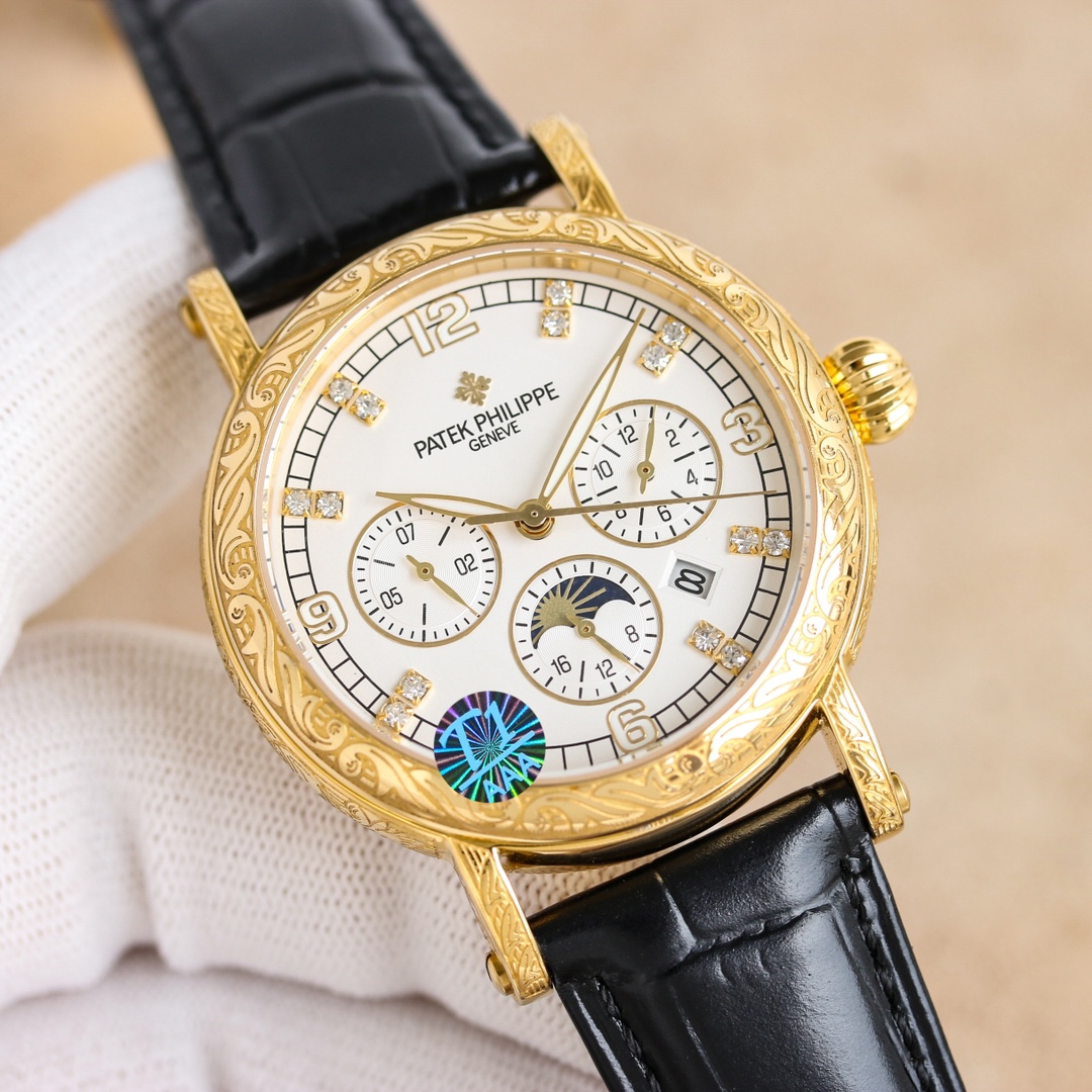White 1500 gold 1550 diamonds ?50
Patek Philippe engraved watch: a masterpiece on the wrist
In the brilliant galaxy of watchmaking, the Patek Philippe engraved watch is like one of the brightest stars.
On the dial, the delicate and exquisite engravings ar
