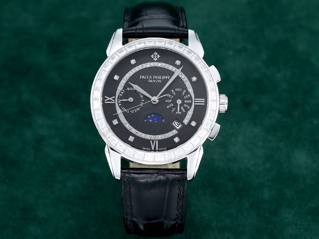 ??BoBo New Patek Philippe Complex Series six-hand men's Watch [Heart] Bestseller [heart] Multi-functional watch!
1 ? with original imported 9100 day-month moon phase kinetic function mechanical watch!
2 ? The dial is marked with the classic exclusive inne