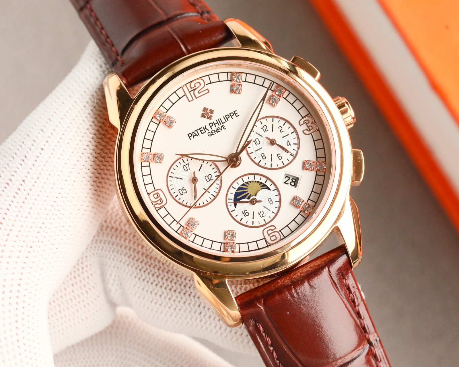 White 1450 Gold 1500?50
?????? Big factory quality, premium series! ?? New Patek Philippe complication Chronograph collection hits Patek Philippe noble art piece! (Upgraded version improvements: The case is thinner than the previous version, the glass is 