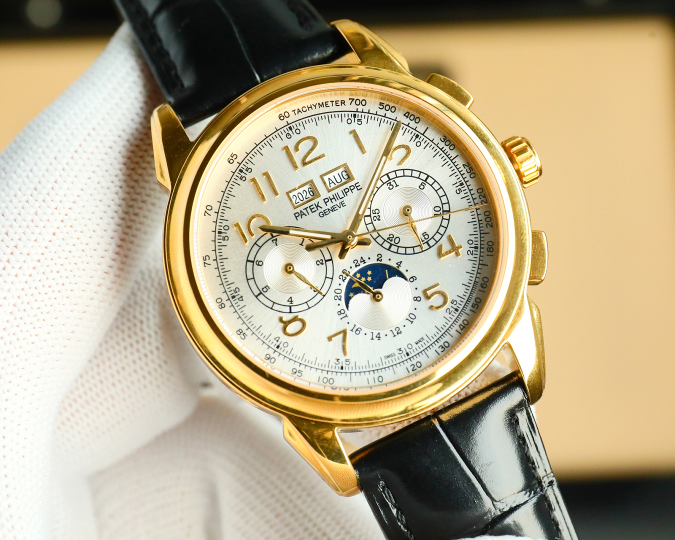 ?? White shell 1300- Gold shell 1350
V4 upgrade "Button" upgrade original reissue mold, Patek. Philippe Super Complication Chronograph collection! Carefully crafted, in terms of details:
1: The team spent more than two years meticulously designing, sparin