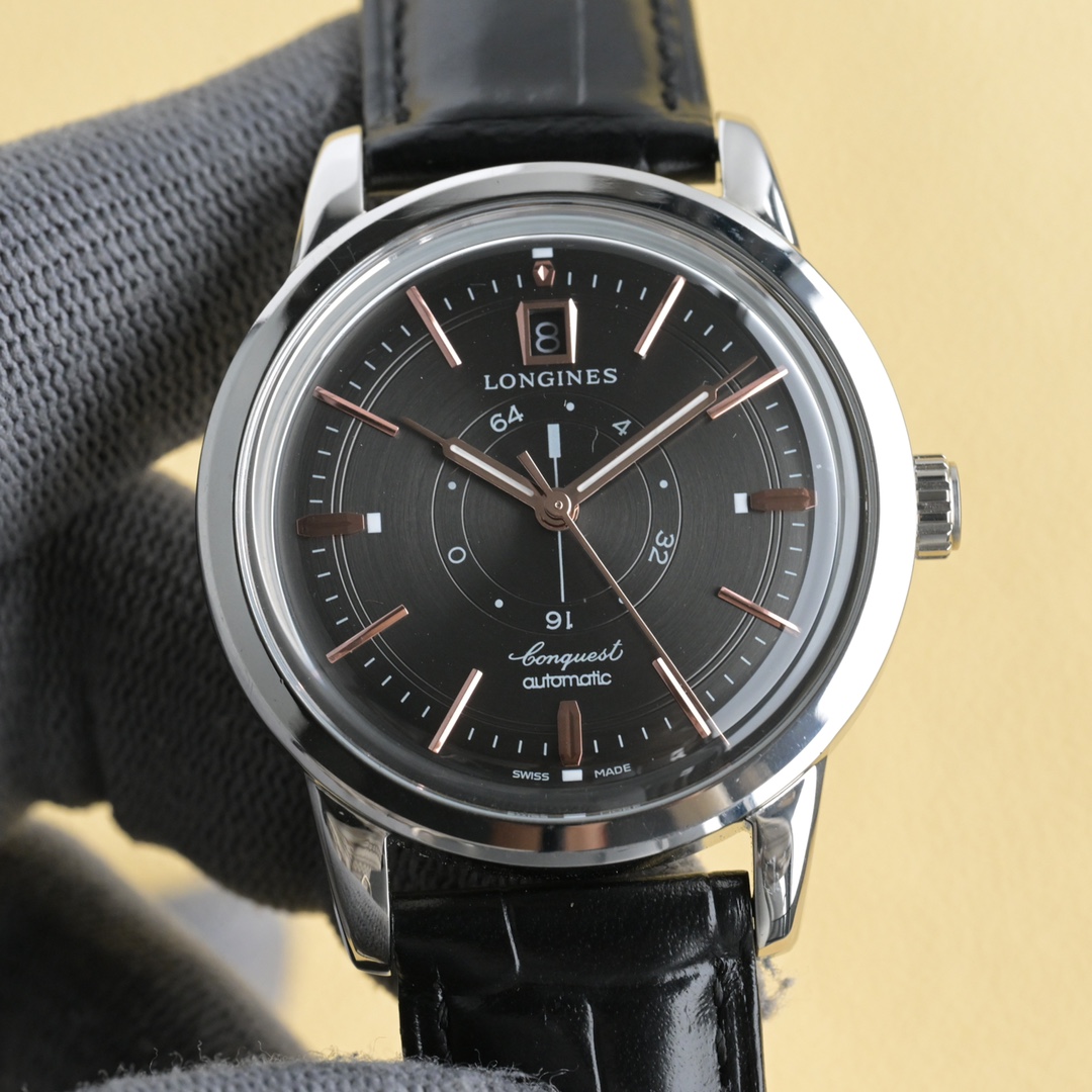 ?? White case 1200 Gold case 1250
?? Longines - Conquest Classic Reissue of "One-Eyed Dragon" ??
The "One-Eyed Dragon" is a watch that Longines introduced in the 1960s, belonging to the Conquest collection. Featuring gold fly hour markers and gold hands, 