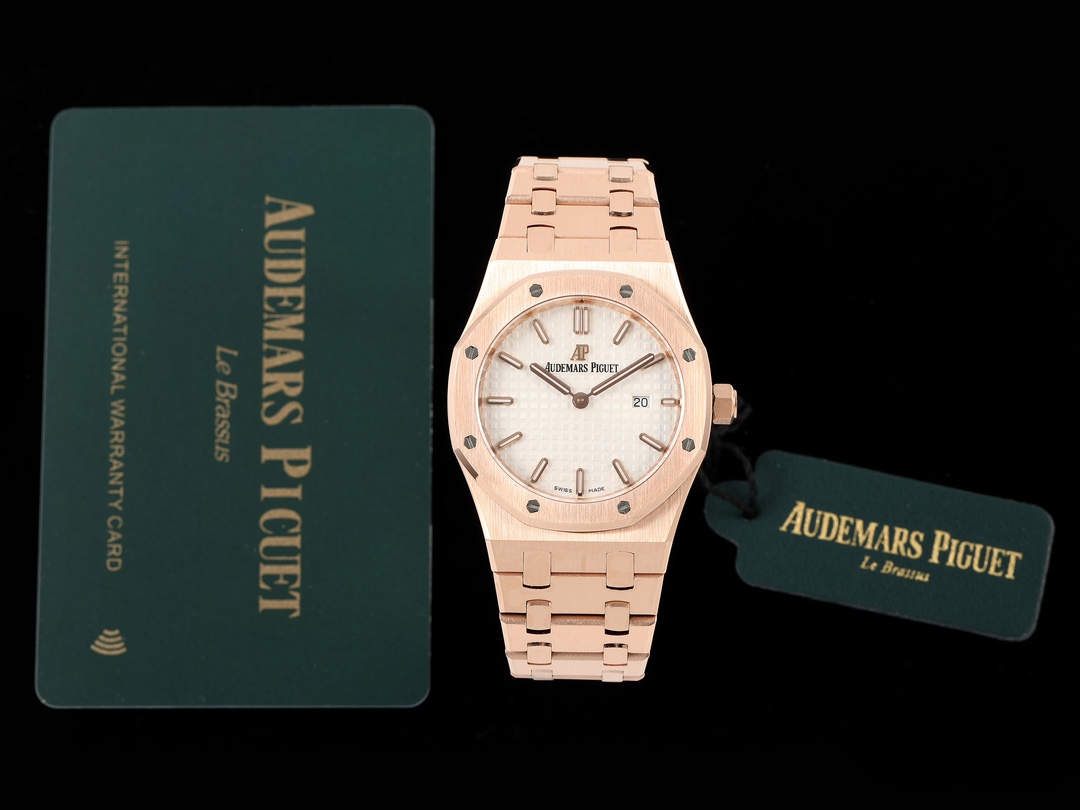 AUDEMARS PIGUET Royal Oak 67651OR ladies Quartz watch ~ Shining debut! Goddess-like versatility, sparkling and charming!
APP purchase genuine product disassembly and mold opening, CNC polishing throughout the process, multiple proofreading and adjustment 