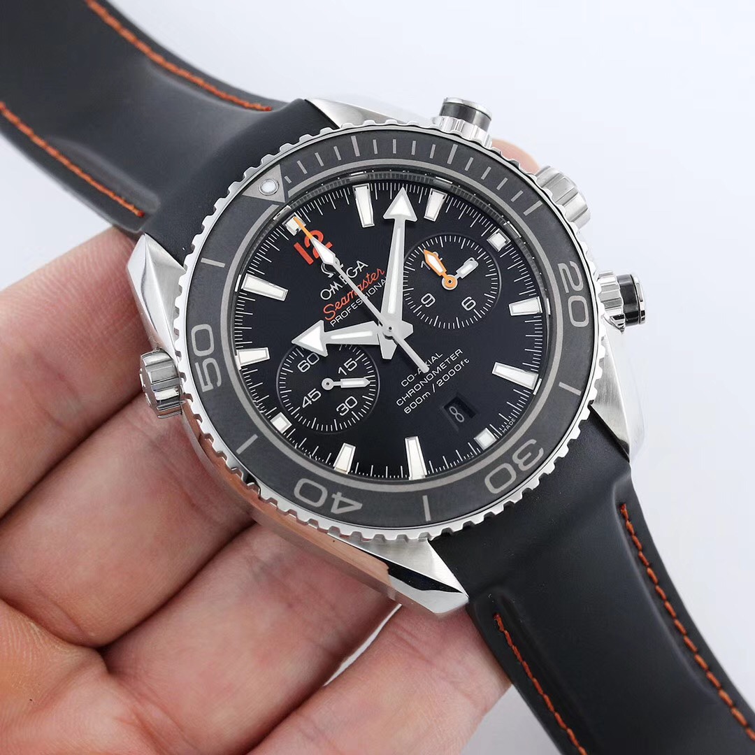 [Top Quality version] Omega Seamaster Ocean Universe Chronograph, the top chronograph in the market, took 24 months to develop the in-house 9900 9300 movement, a masterpiece of craftsmanship: This reissue movement has the same function and appearance as t