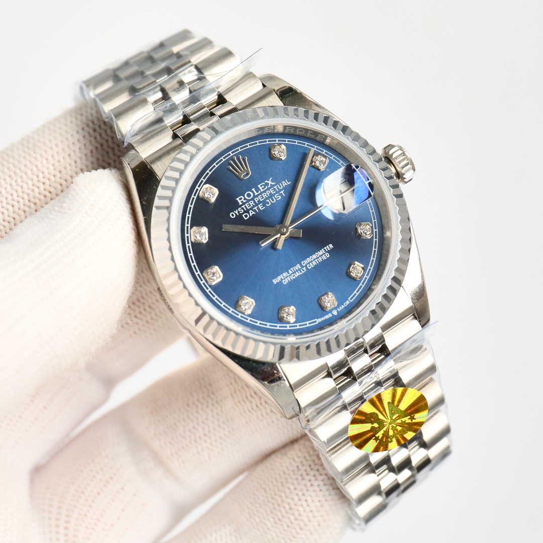 White case 1150?? checkered gold 1200
Latest style, highest performance ratio 3A factory Rolex latest release, custom version one watch one code, popular style 36mm diameter datejust
??: Equipped with the 2824 movement that can adjust the date function, t