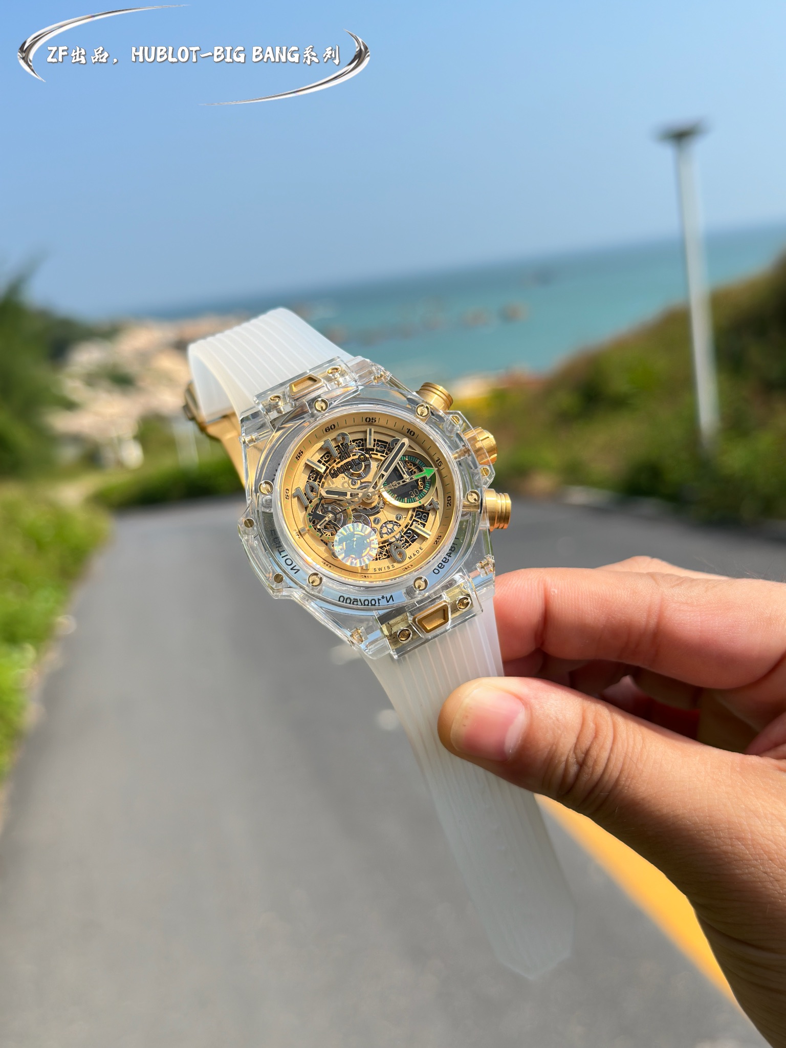 HUBLOT -HUBLOT's Best replica of the Year - Hublot BIG BANG Series 411.JX.4802.RT "Fully Transparent Watch"
[Great Details] 1. Reproducing the intricate skeletonized layout behind the dial of the original, 2. Using the same acrylic plexiglass as the origi