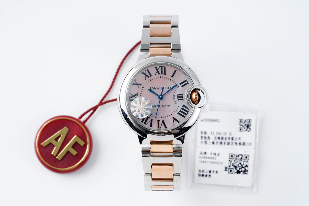 The only piece in AF's history that can be perfectly matched with the original Ballon Bleu - CARTIER's popular 33mm collection. The dial, hands, spinel crown and even the movement are all of the same origin as the original. Breaking multiple replication r