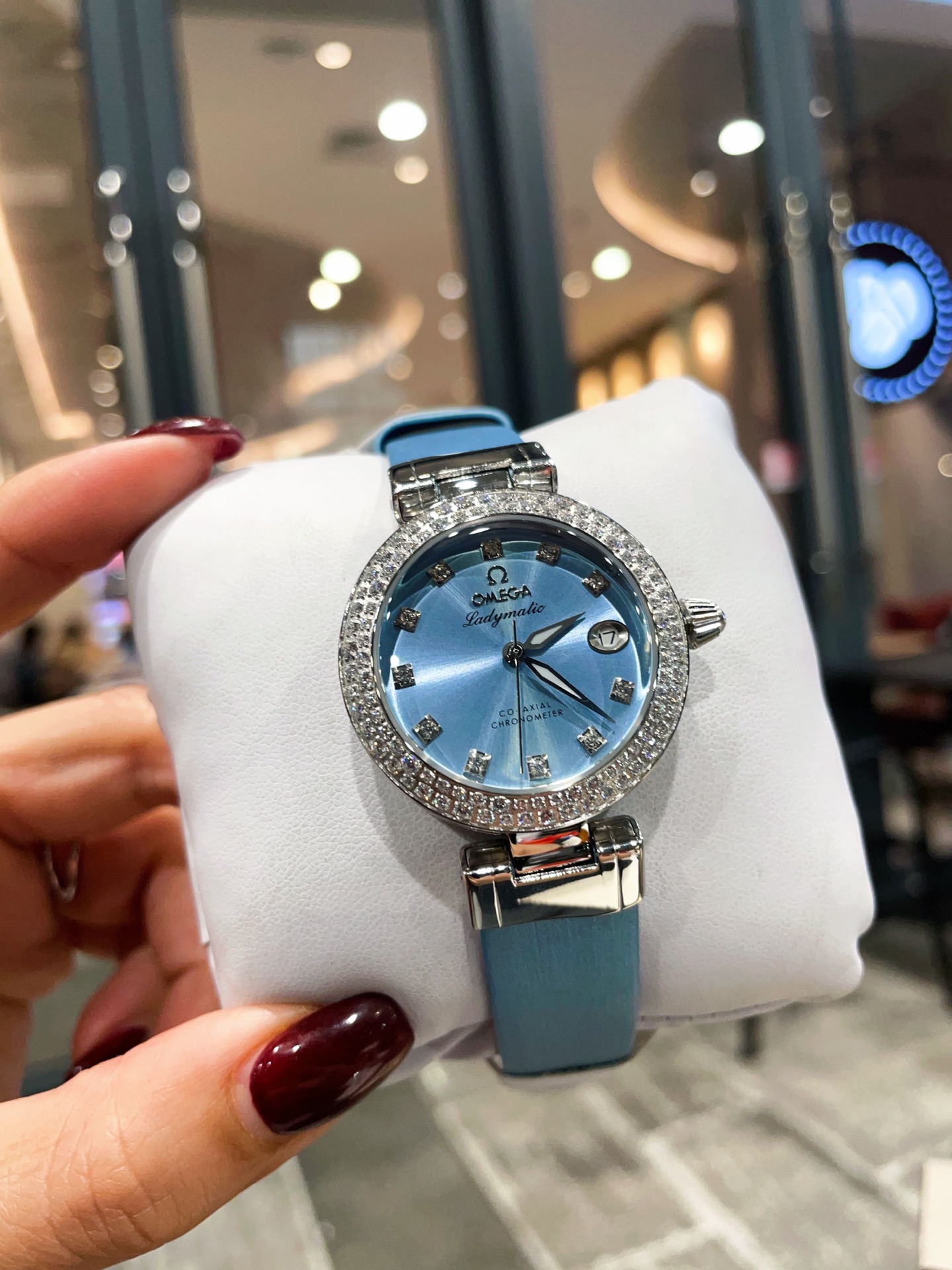 ?? Aperture 300 Drill ring 330 [Steel plate same]
??? Omega Ladymatic | New macaron colors ???
??2025 debut new model - Ladymatic This macaron color is simply stunning and top-notch! Sure enough, large dials are the most popular this year ?? with a 34mm c