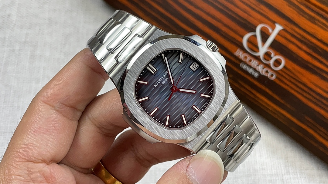 ??3K! Patek Fili Nautilus 5711 Series! Pair with the 324 all-in-one!