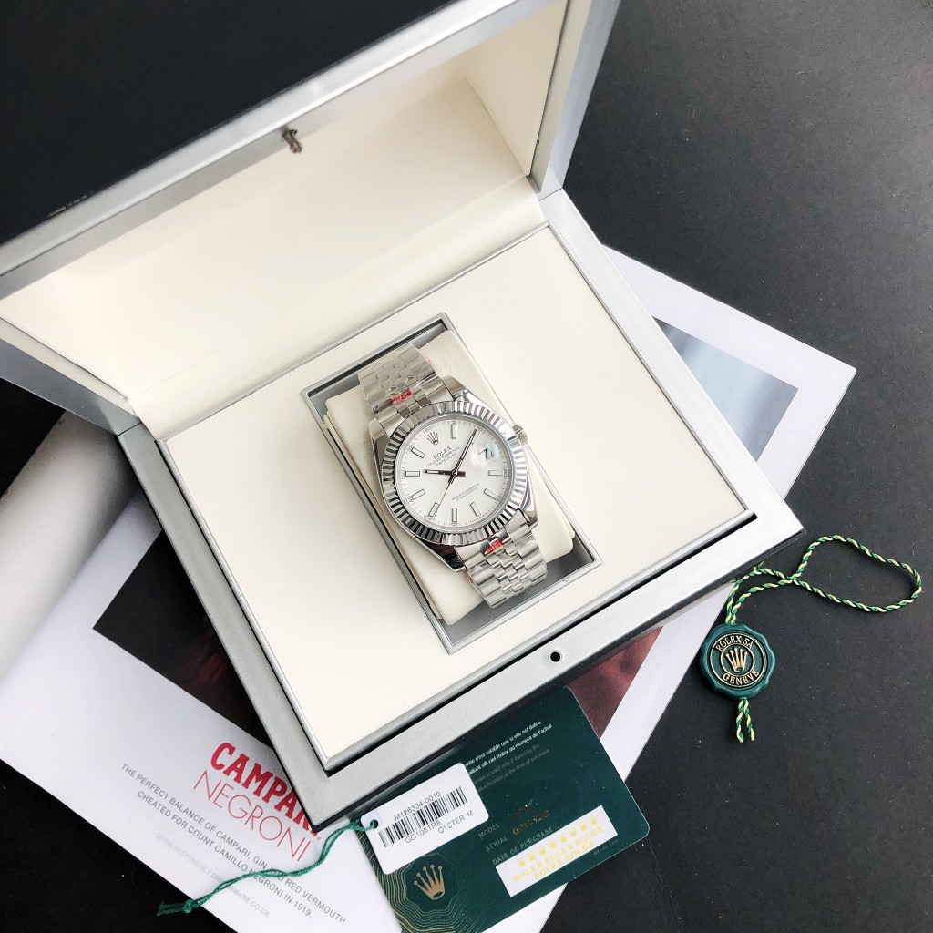 Official with the latest version of the double-headed log series ??
GD Quality Control [Color] Official synchronized new guarantee card - striped ding face
2020 New Datejust 41mm men's wristwatch upgrade arrival [color] Official synchronization original b