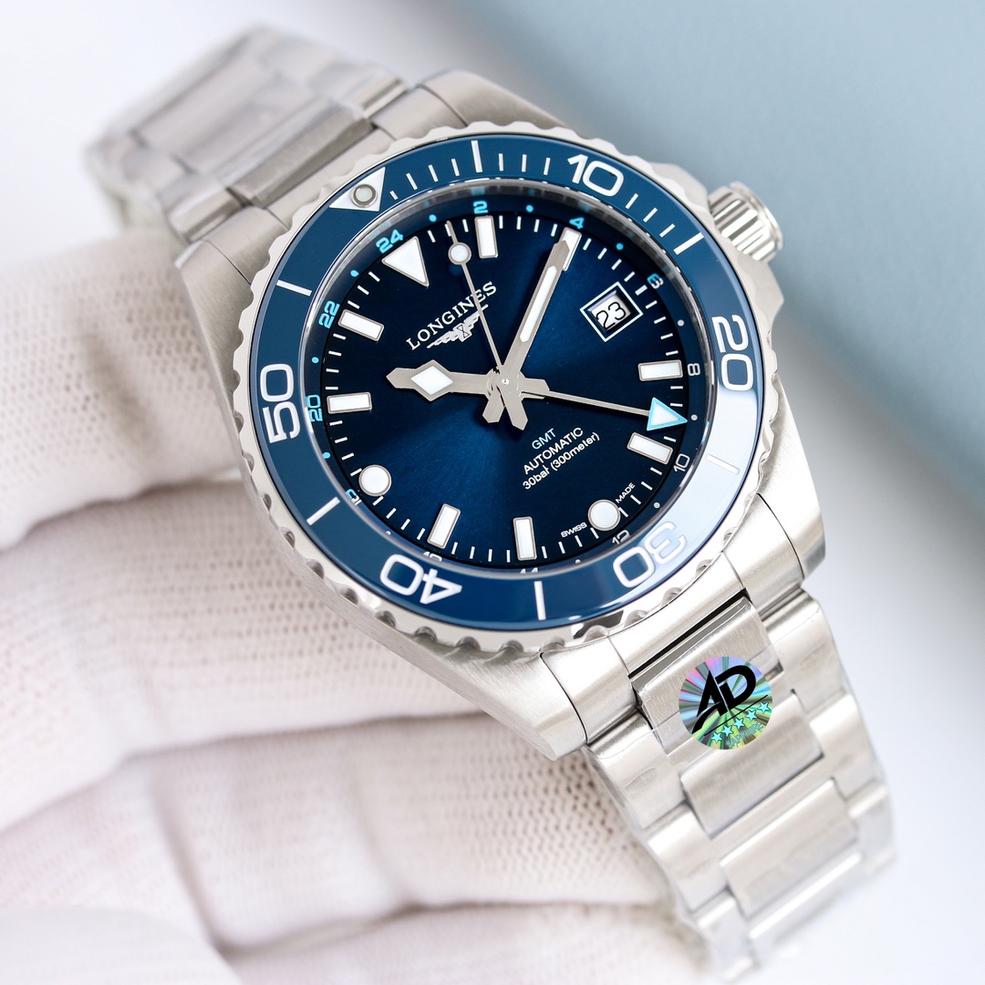 1300?? is coming!! Longines HYDROCONQUEST Diver collection adds a new GMT (dual time zone) mechanical watch
Hour, minute, second and date display. 24-hour hands with time zone functionality
Inspired by water sports, the collection features a unidirectiona