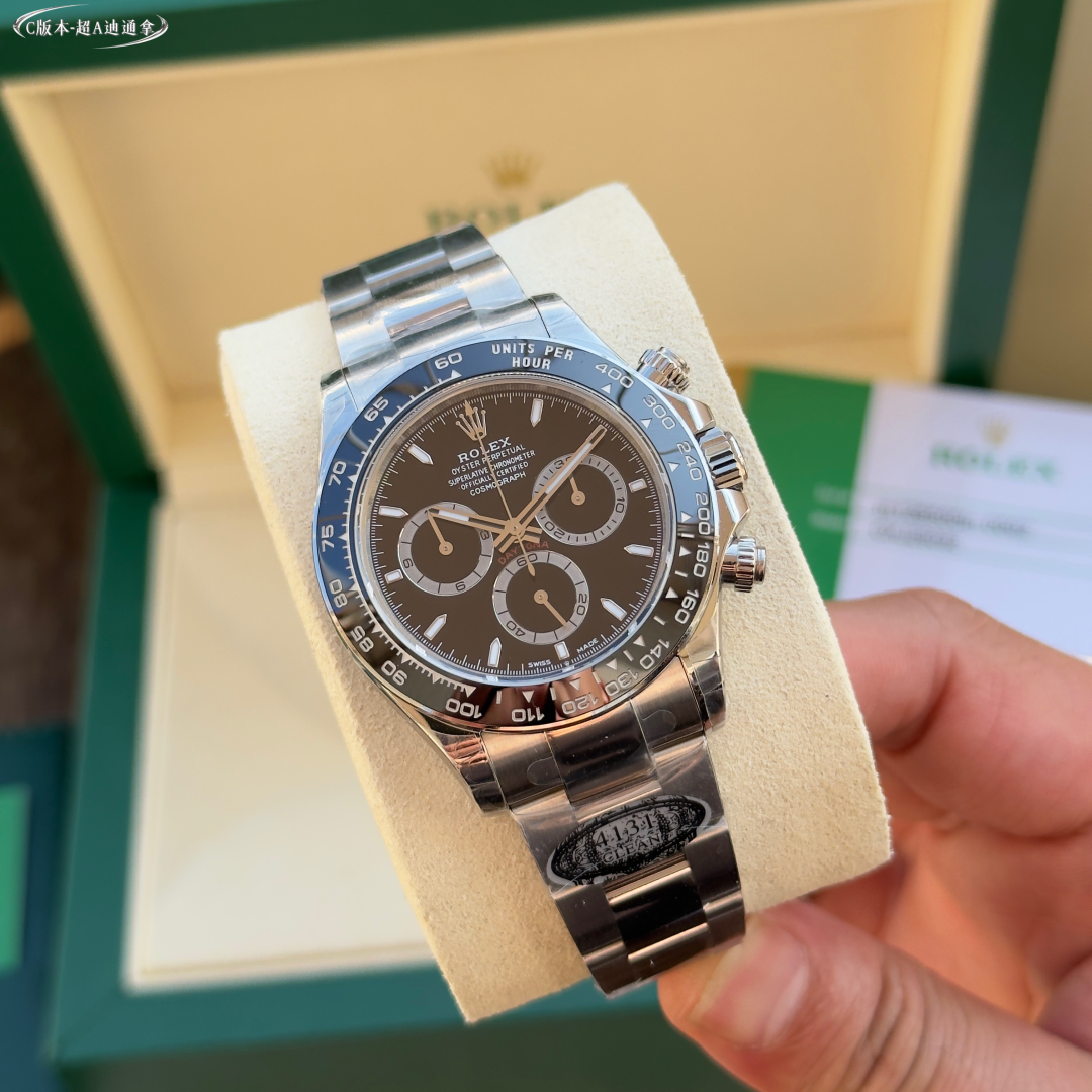 Steel tape thick bottom 2400??- Steel tape through bottom 2500- Tape 2500
C1 New Daytona Dandong 4131 (Premium Super A version)
The king of sex ratio, the most stable version currently available on the market.
Check the code :OXJ29092
(Thickness 11.9)

Ne