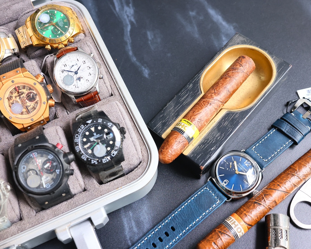 7? Panerai Raemir series PAM01026 [The latest V7 version Panerai with original imported automatic mechanical movement ?? made in Panerai 's new material BMG-TECH? with high toughness and scratch resistance. Each watch is unique. The circular hour markers 