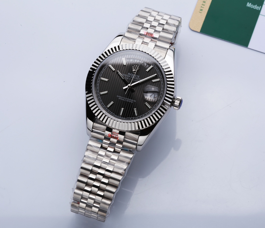 White steel: 650. Gold ?20.
J5 makes a strong comeback ? ? ? ?J5 masterpiece - Rolex Oyster Perpetual Datejust 41mm collection, timeless elegance! Factory code: M126338... The 6-digit inner image code is the same as the card. Return or exchange requires t