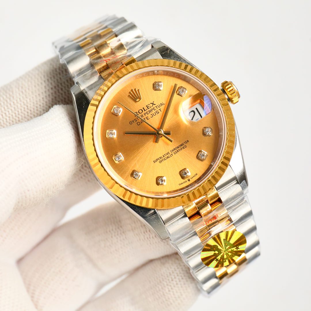 36mm3A factory Rolex latest release, custom version one watch one code, popular style 36mm diameter datejust
??: Equipped with the 2824 movement that can adjust the date function, the movement is extremely stable and precise
??: The entire watch is made o