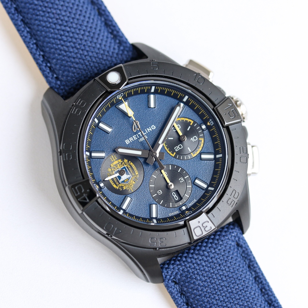 BLS canvas strap 2000 steel strap 2200
BLS Breitling Avenger SB01474A1C1X1 series ???RW2 New style is coming! Avenger collection
44mm in diameter, 300 m super water-resistant, 15.2mm thick, very close to the original, with 7750 movement modified from the 