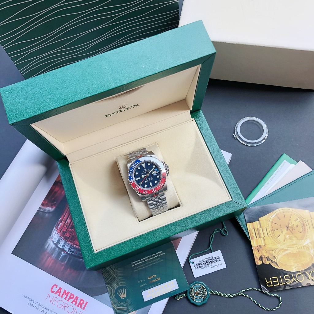 GD quality control, one code for one watch, three codes in one [color] Official synchronized new warranty card
Laueau GMT's new bestseller - Inter circle
GD, the 2021 big hit from Laujia, replicates all visible appearances of the original, far beyond the 