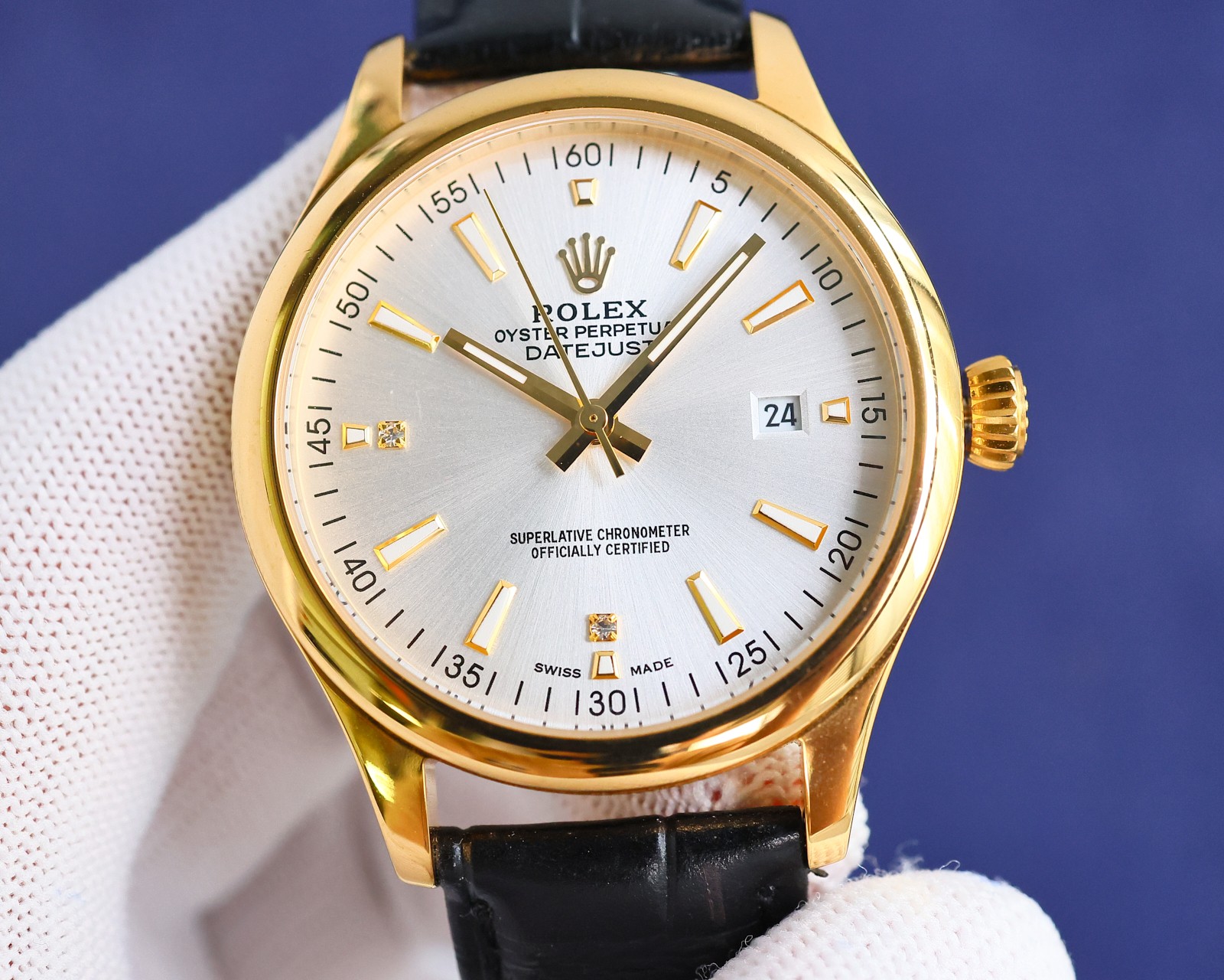 White case 750 Gold case 800
2? 0? 2? 4? New ???? ROLEX (real photo) Business series, all watches made of 316L stainless steel, elegant and grand! 316L steel for a perfect polygonal curved case! Paired with imported sapphire glass, Italian water-resistant