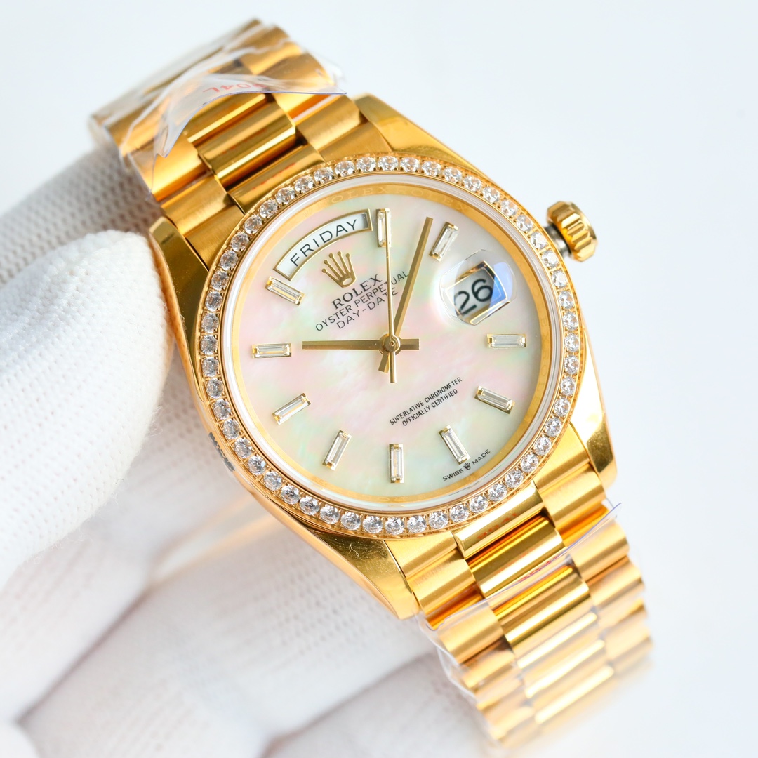 C factory production white case 1250 all-gold 1350 diamonds ?50 square diamonds ?100
CLEAN Factory ROLEX Day-Log 36 series ???EA1
1 ? with the 2836 movement, quality is stable and reliable;
2 ? The same thickness as the original 11mm ultra-thin: case diam