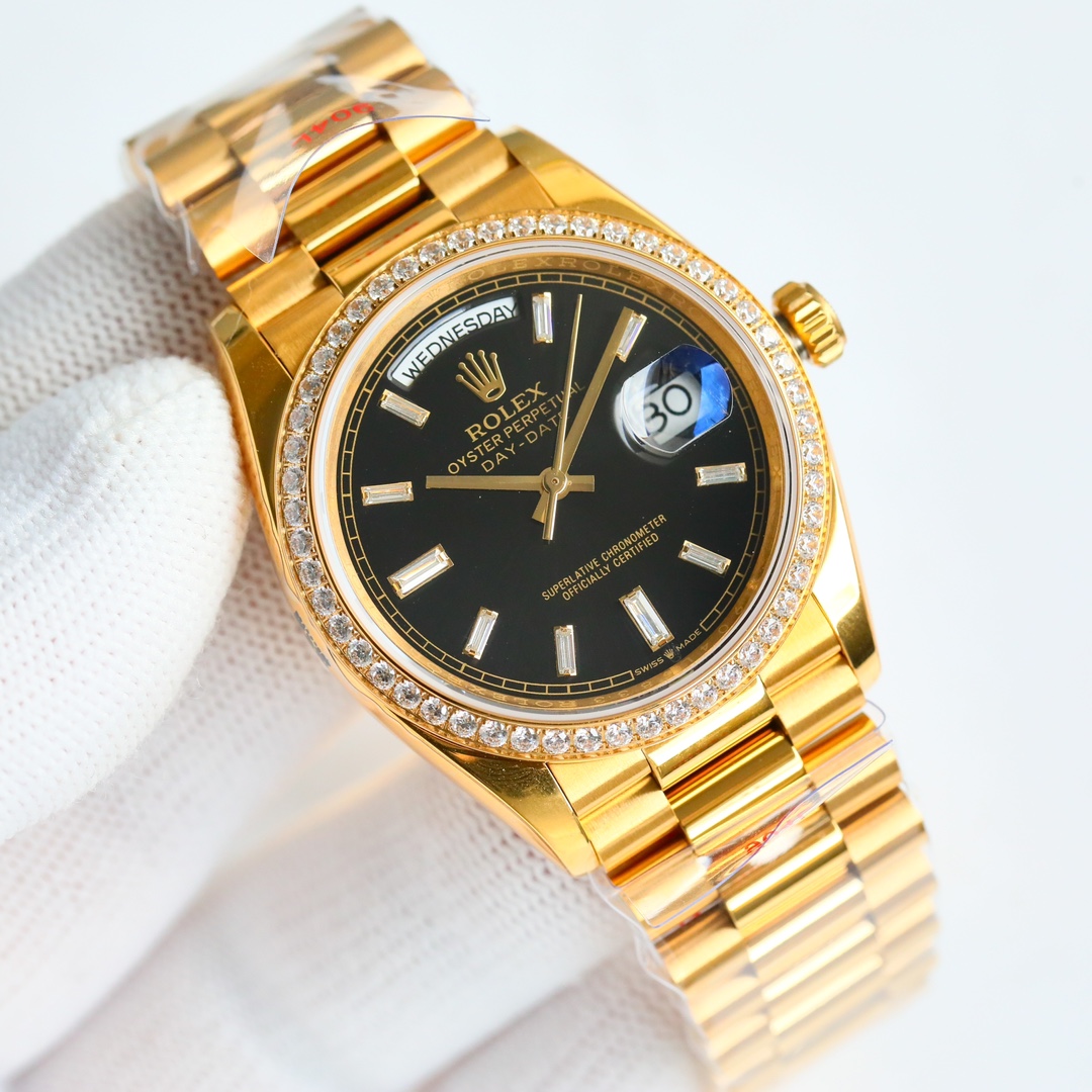 C factory production white case 1250 all-gold 1350 diamonds ?50 square diamonds ?100
CLEAN Factory ROLEX Day-Log 36 series ???EA1
1 ? with the 2836 movement, quality is stable and reliable;
2 ? The same thickness as the original 11mm ultra-thin: case diam