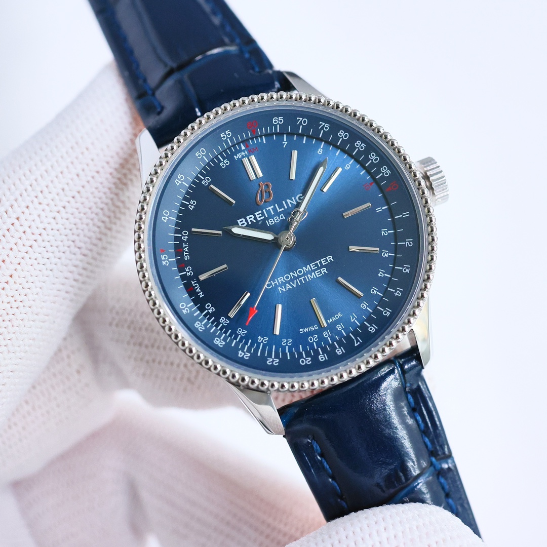 SJ 1300
Breitling Woman Aviation Chronograph ??RW2 automatic watch model. New arrivals for the first time in the market, women 's exquisite and elegant, combining classic historical charm with precise modern watchmaking design. ? The watch features a 35mm