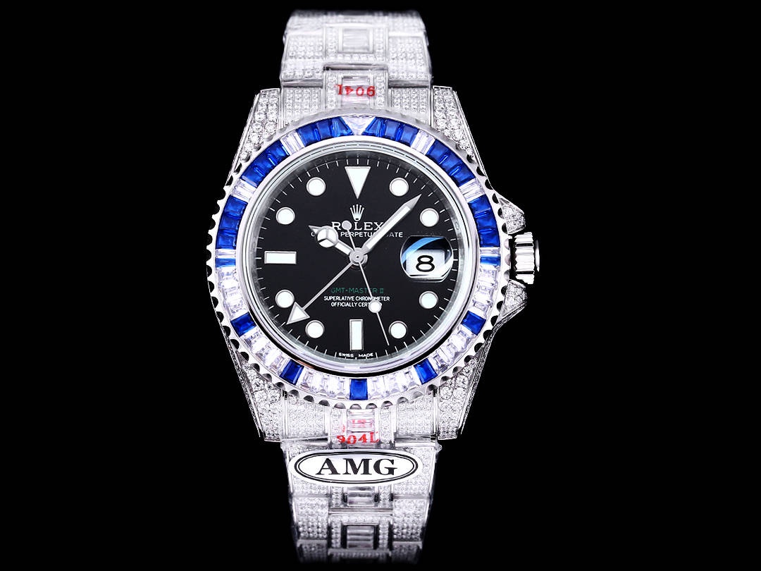 ?? from AMG ONE Factory
2800 ??
The Rolex bespoke special Edition, which is extremely luxurious, AMG perfectly recreates the most expensive Rolex Starry Sky wristwatch ever: Submariner set with diamonds! The entire watch is studded with Swarovski diamonds