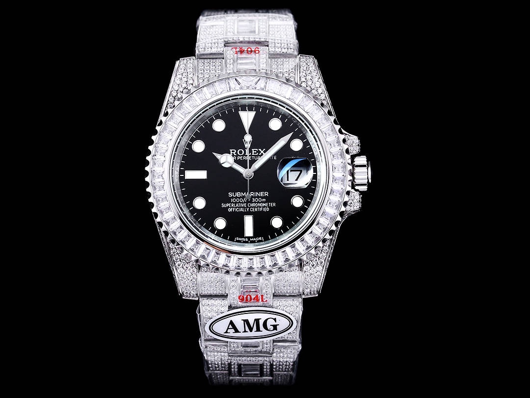 ?? from AMG ONE Factory
2800 ??
The Rolex bespoke special Edition, which is extremely luxurious, AMG perfectly recreates the most expensive Rolex Starry Sky wristwatch ever: Submariner set with diamonds! The entire watch is studded with Swarovski diamonds