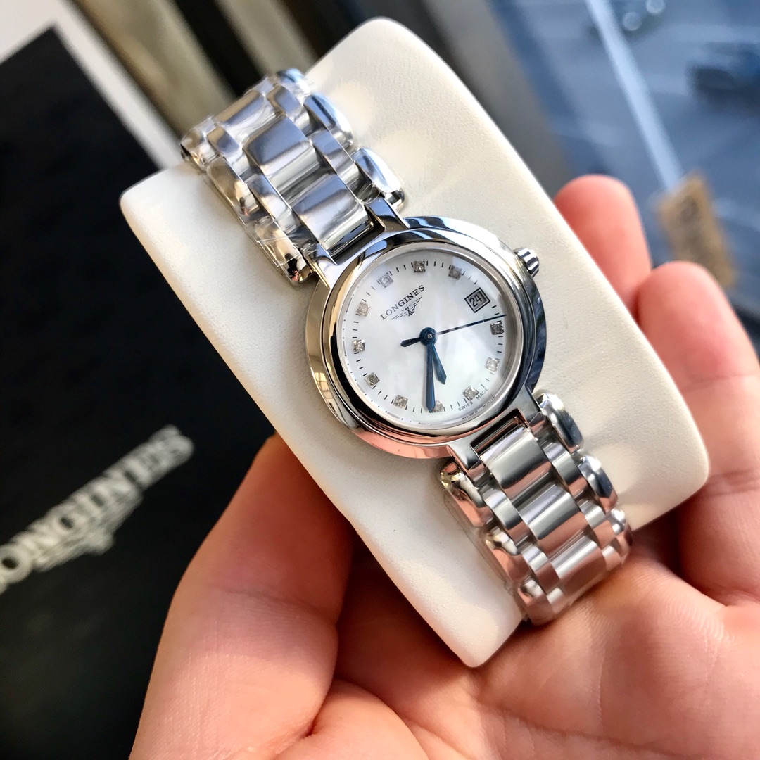 ?? Diamond-dial quartz Longines Heart Moon L81104876, the most powerful hard goods! No warranty card available counter for repair! The classic and timeless Longines collection - casual and fashionable ladies' quartz watch, embodying the oldest manufacturi