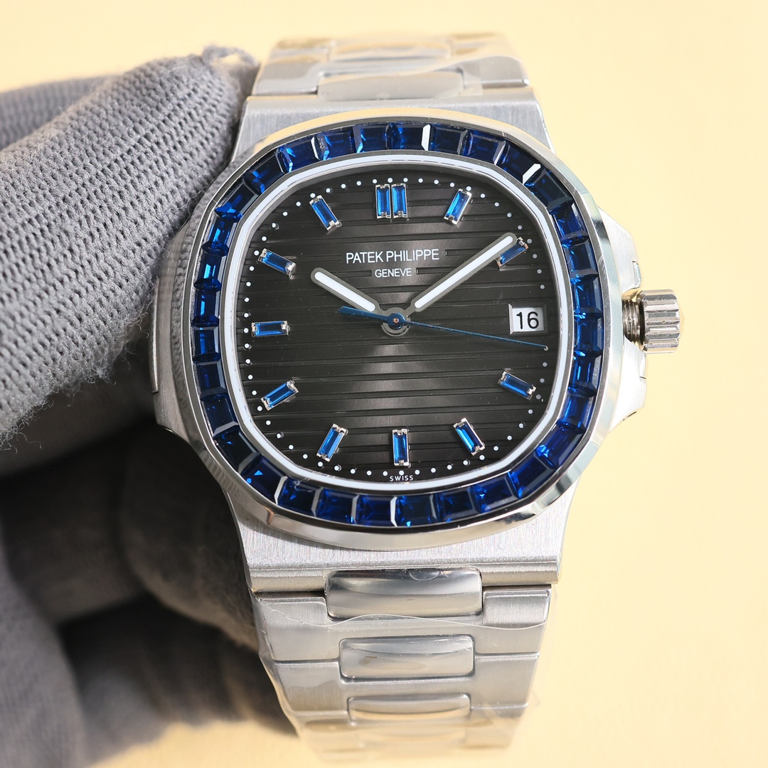 1800
The ultimate board is supreme and precious
Patek Philippe Nautilus (5711) Diamond Set Limited Edition collection
From GR factory for the most luxurious experience
The perfect combination of stainless steel and diamonds combines magnificence with spor