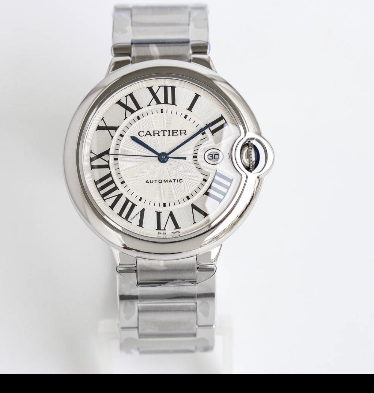 The 42 Mechanical upgrade version is equipped with quick-release head pellets. The internal structure is all complex, with a baked steel blue pointer and the head centered. 10mm thick, dark yellow finish. Steel band oscillating rose, belt quick-release. (