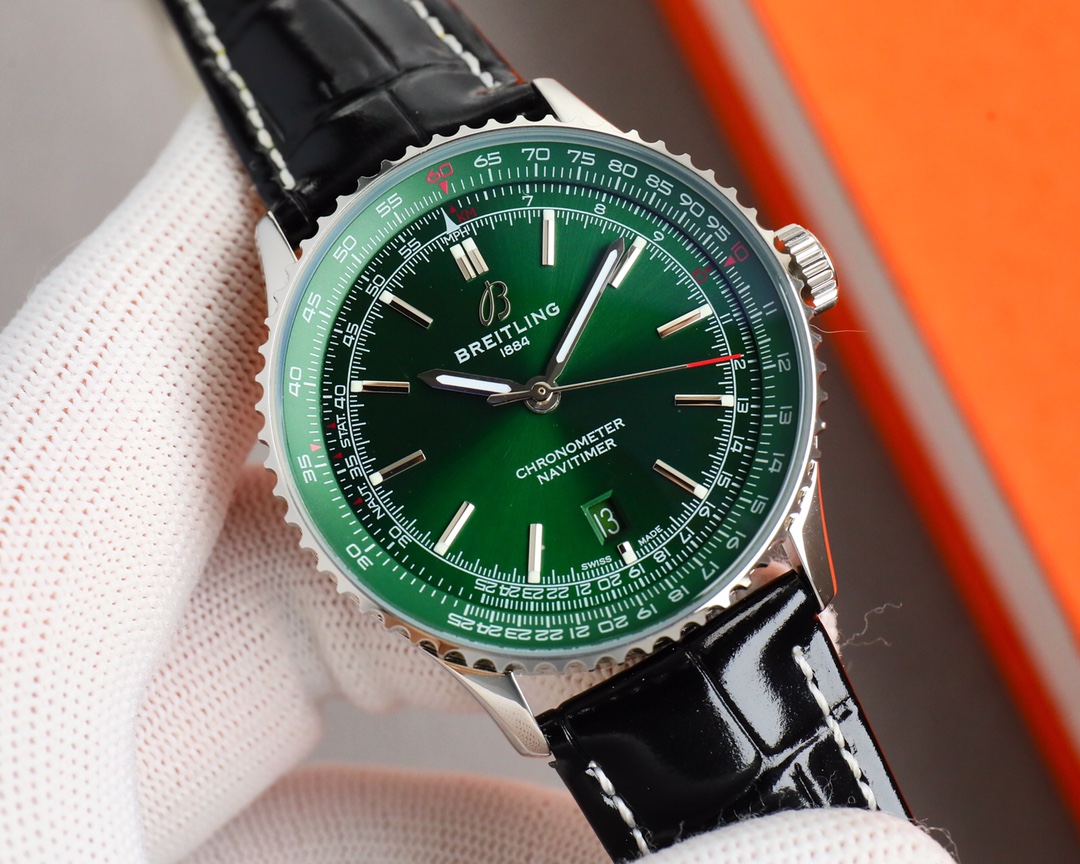 Uniform: 1400
TW True feelings, exclusive calendar style. The BREITLING Air Chronograph 1 series is here!! Another space pilot's watch is born! The new Breitling features four key elements: robustness, functionality, precision and aesthetics. It is a prof