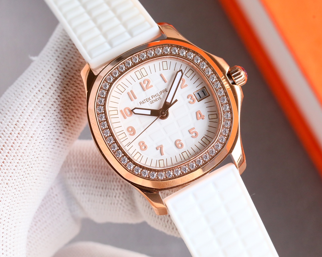 A small drill of 1000 cubic meters costs 1050
Five-star recommendation ?????????? New Patek Philippe AQUANAUT series mechanical women's Grenade Upgraded version! Say goodbye to the era of fake movements at first glance. Case: With a diameter of 35.6mm, th