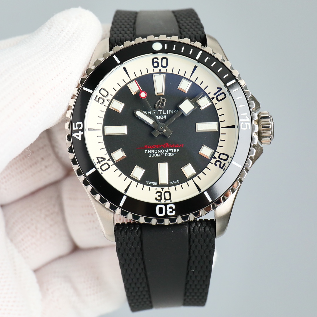 1400
GR Select Breitling Super Ocean 42mm watch.
1 ? : A diving watch should not only be clear ?? for time reading, but also easy to operate. The hour markers and hands are coated with luminescent material to the fullest extent to ensure clear time readin
